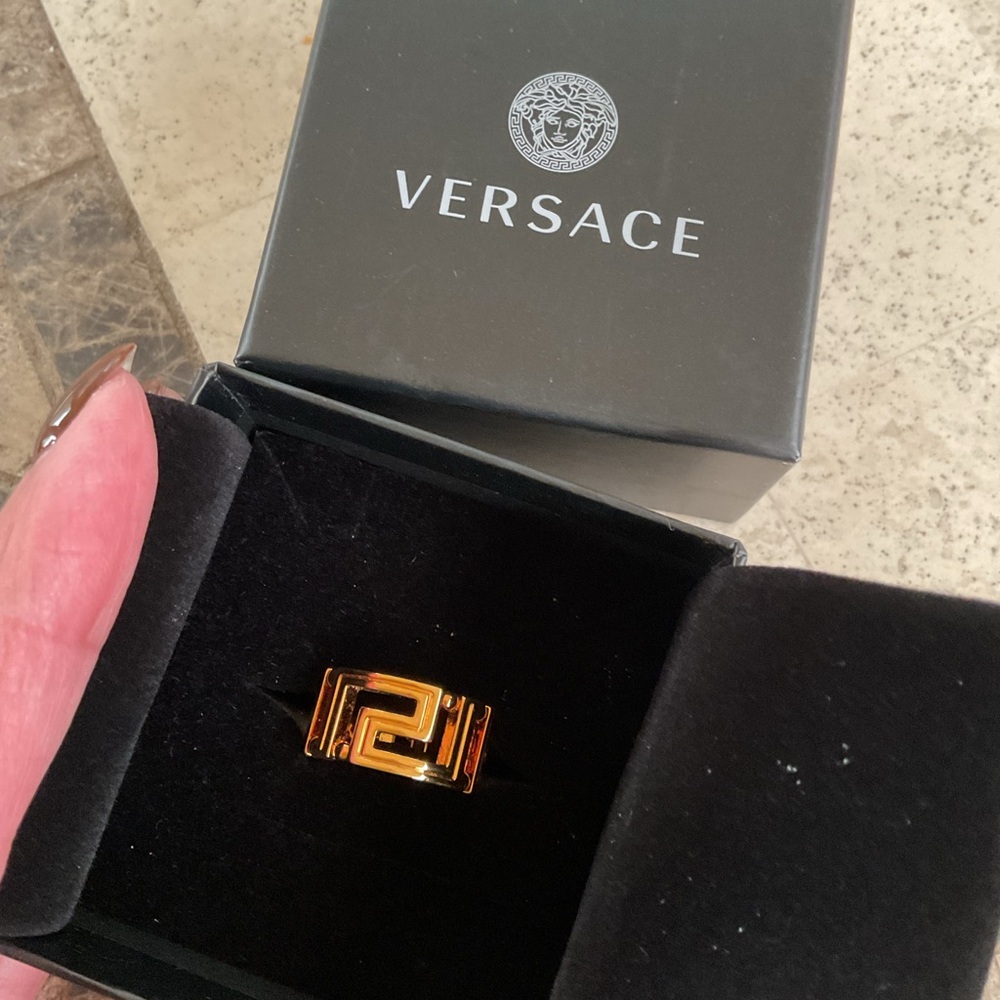Versace ring gold tone